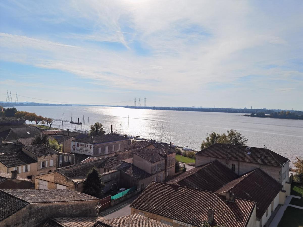 Saint-Laurent-d'Arce Je Soigne Mon Assiette Bed & Breakfast エクステリア 写真
